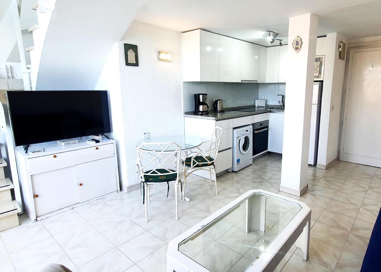 Skol 701. One Bedroom Duplex With Exceptional Sea Views. Marbella Eksteriør billede